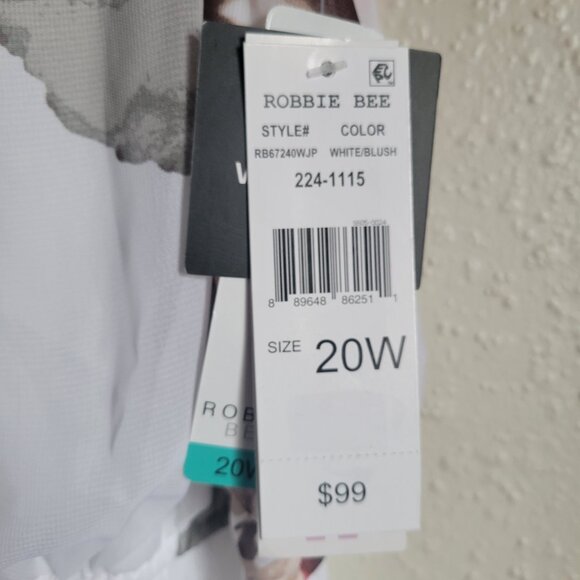 Robbie Bee Woman's Dress - Picture 5 of 6